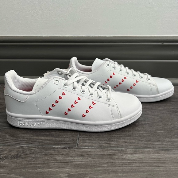 adidas Shoes - Adidas Stan Smiths
